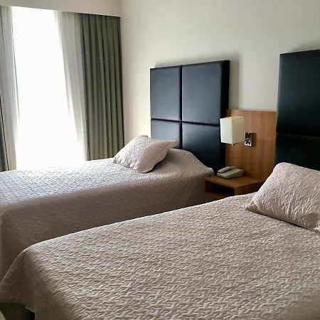 Flat Na Avenida Sabia-Moema Apartment Sao Paulo Bagian luar foto