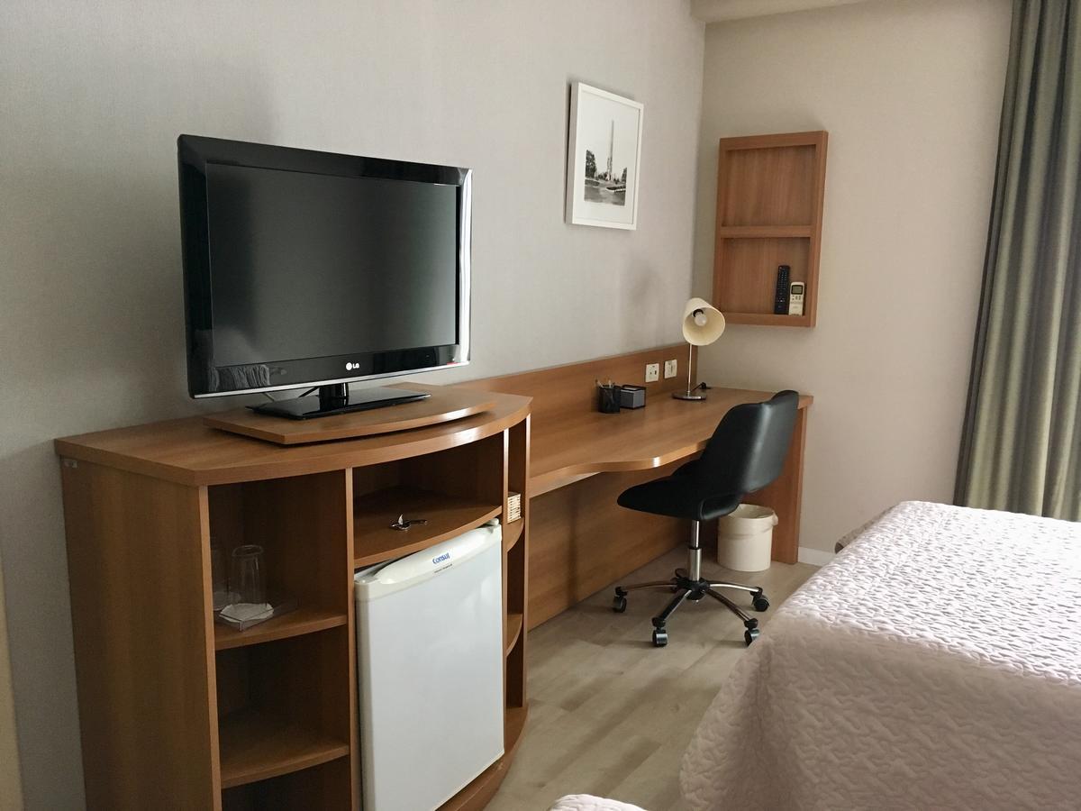 Flat Na Avenida Sabia-Moema Apartment Sao Paulo Bagian luar foto